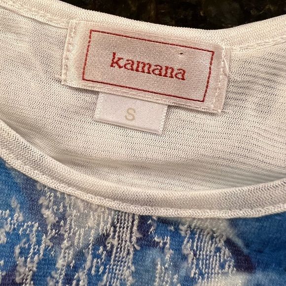 Kamana Blue & White Floral Print Tunic Top - Picture 2 of 14